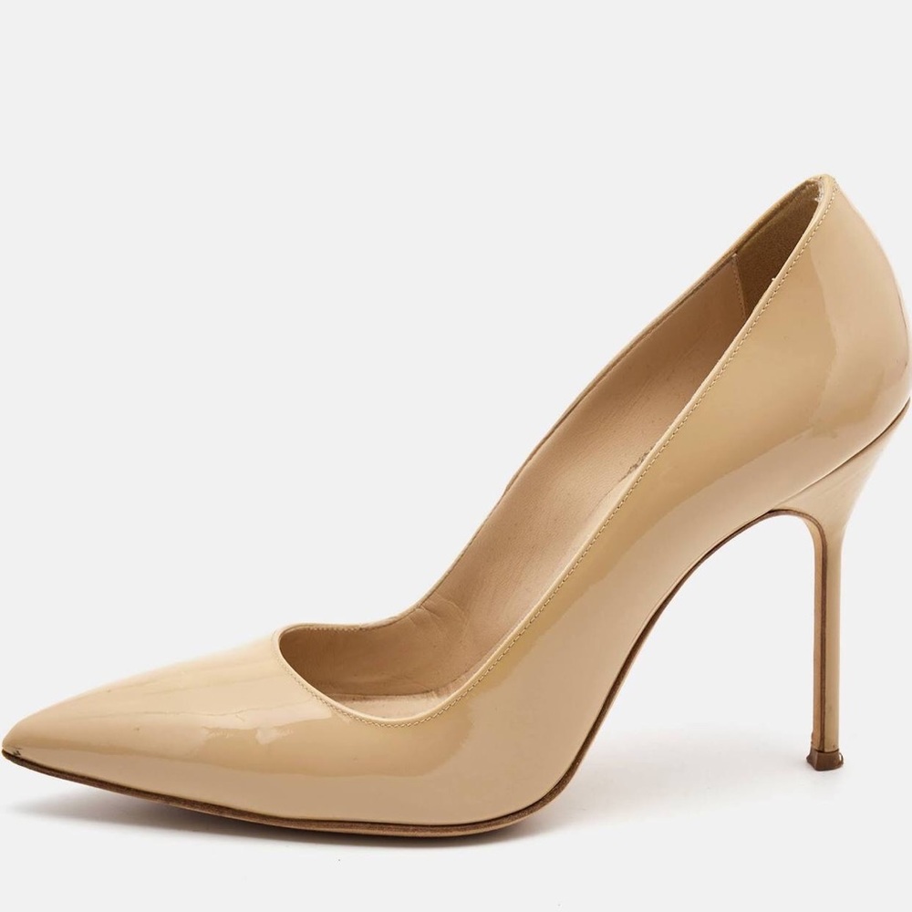 Nude patent leather Manolo Blahnik BB pumps, size 38.5